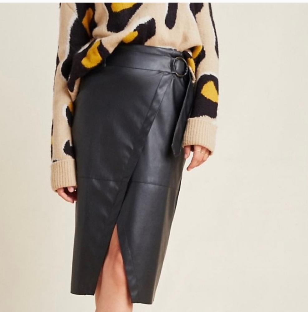 Black Knee-Length Wrap Pencil Skirt